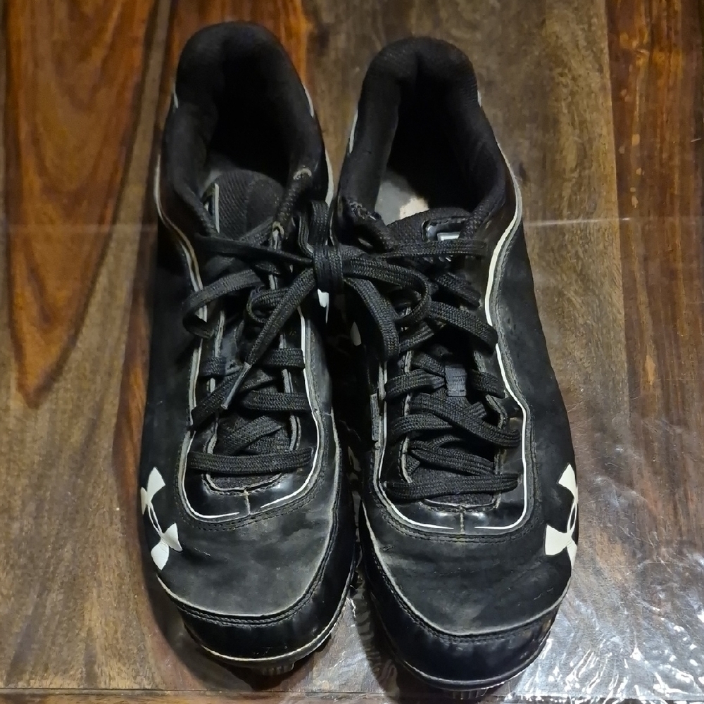 Under Armour Men's Black Athletic Shoes
